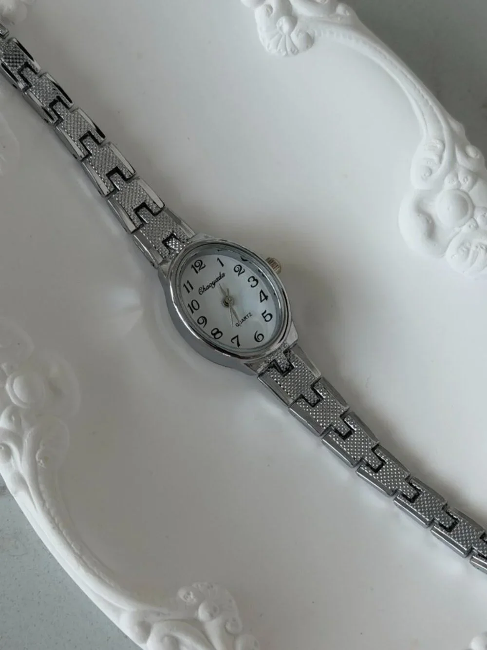 Sku0509 Retro Silver White dial Women Casual Oval Watch Bracelet‎ + gift box